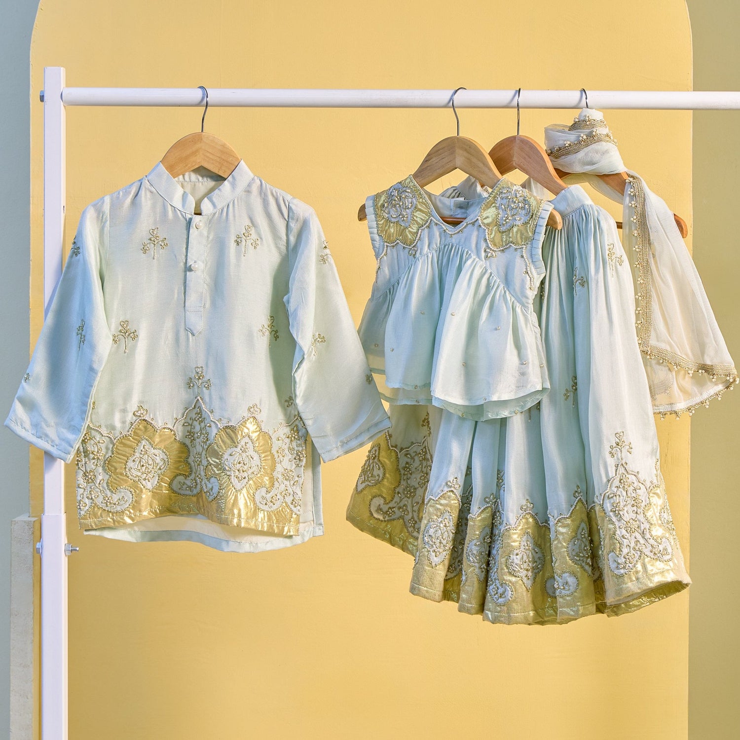 Twinning Sets