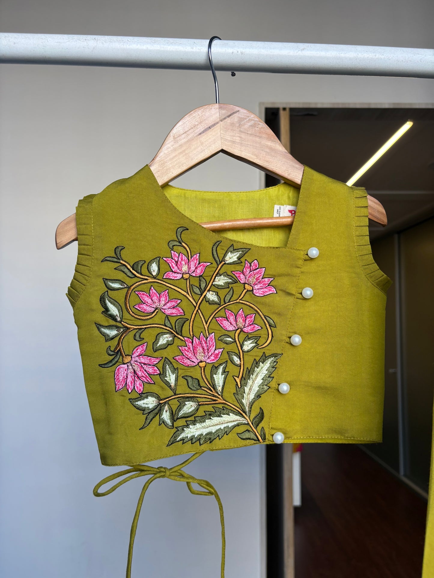 Green Poly Silk Floral Thread Embroidery Top & Pant Set