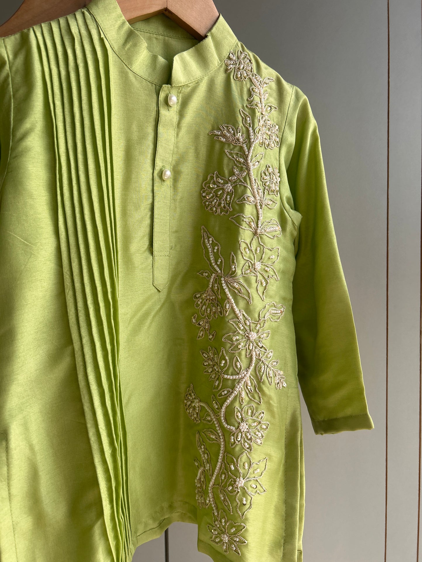 Pin Tuck Detail Kurta And Pyjama