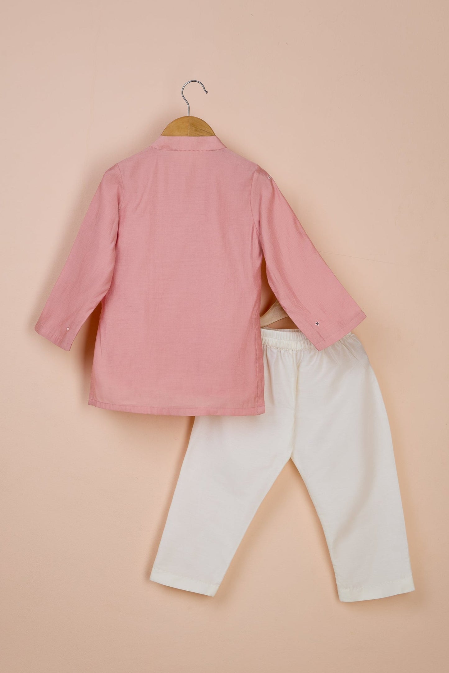 Gulbaag Thread Embroidered Peach Kurta And Pyjama