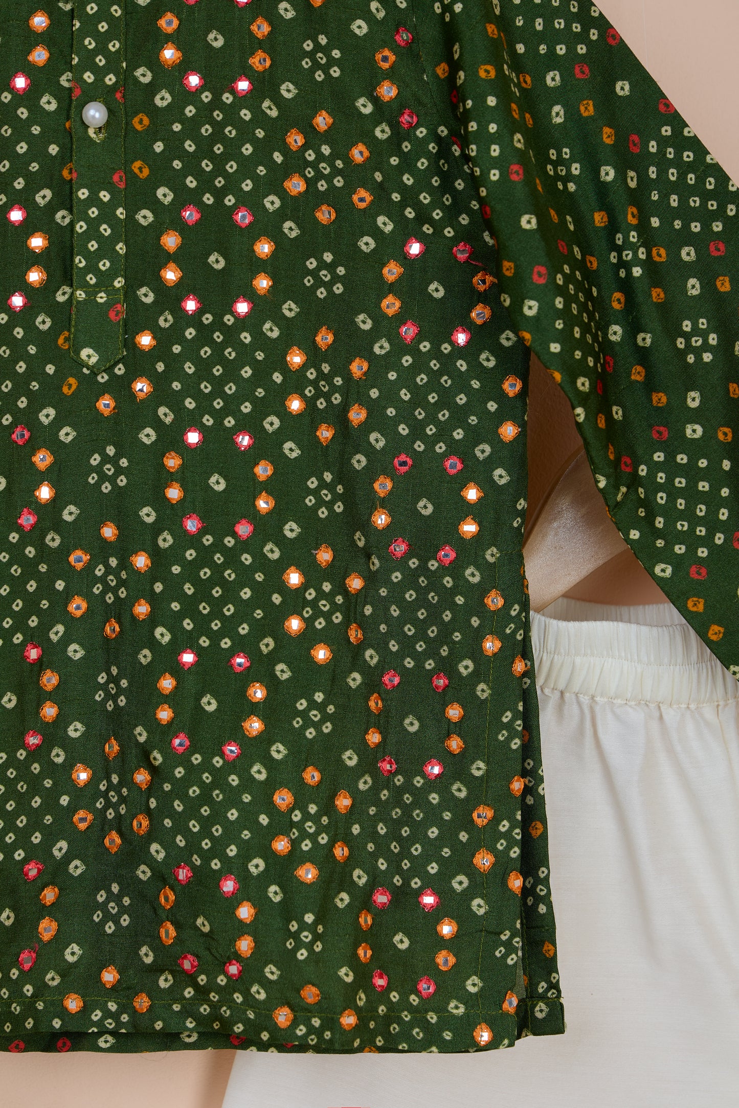 Panna Bandhani Printed Green Kurta And Pyjama