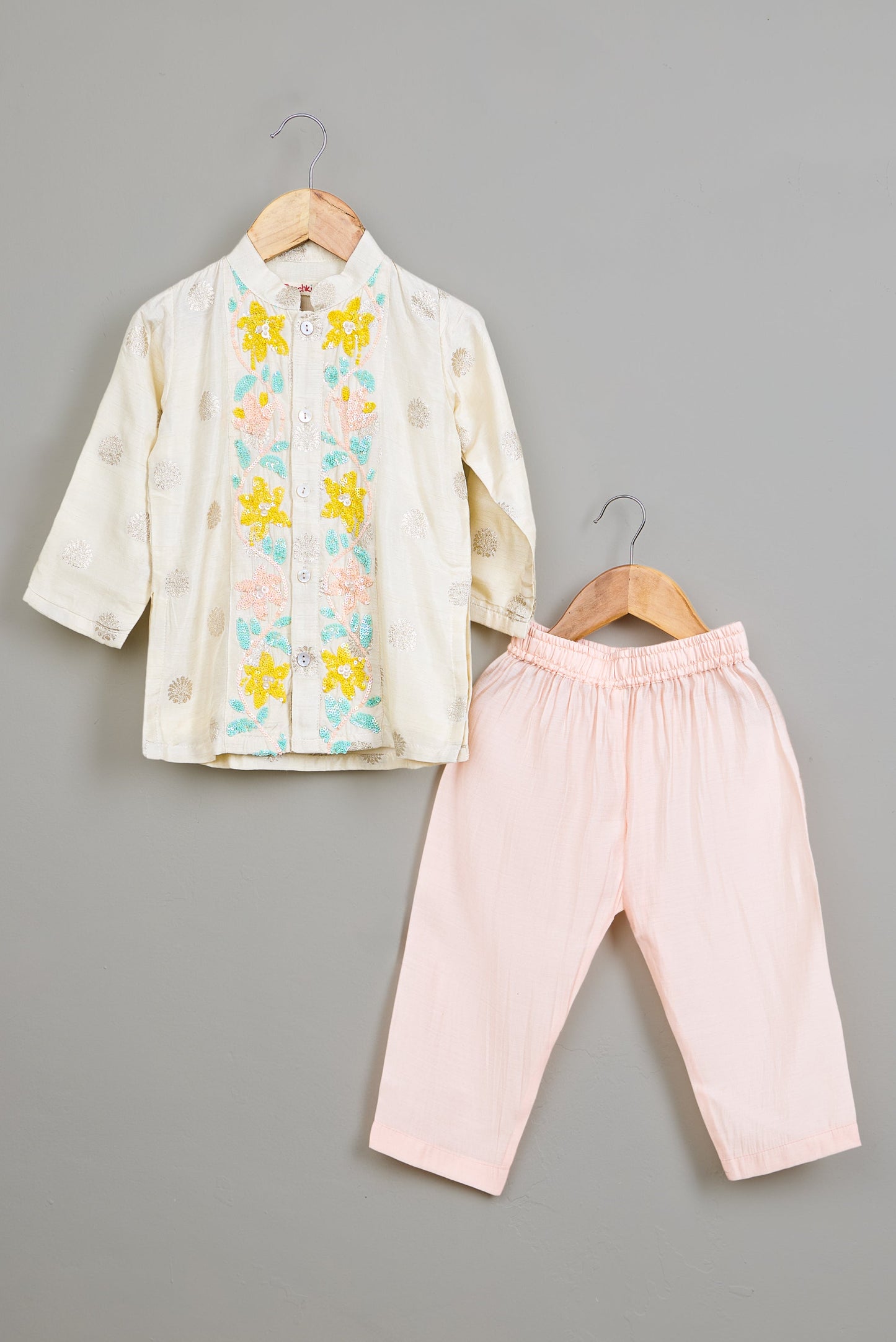 Off White Embroidered Kurta And Pyjama