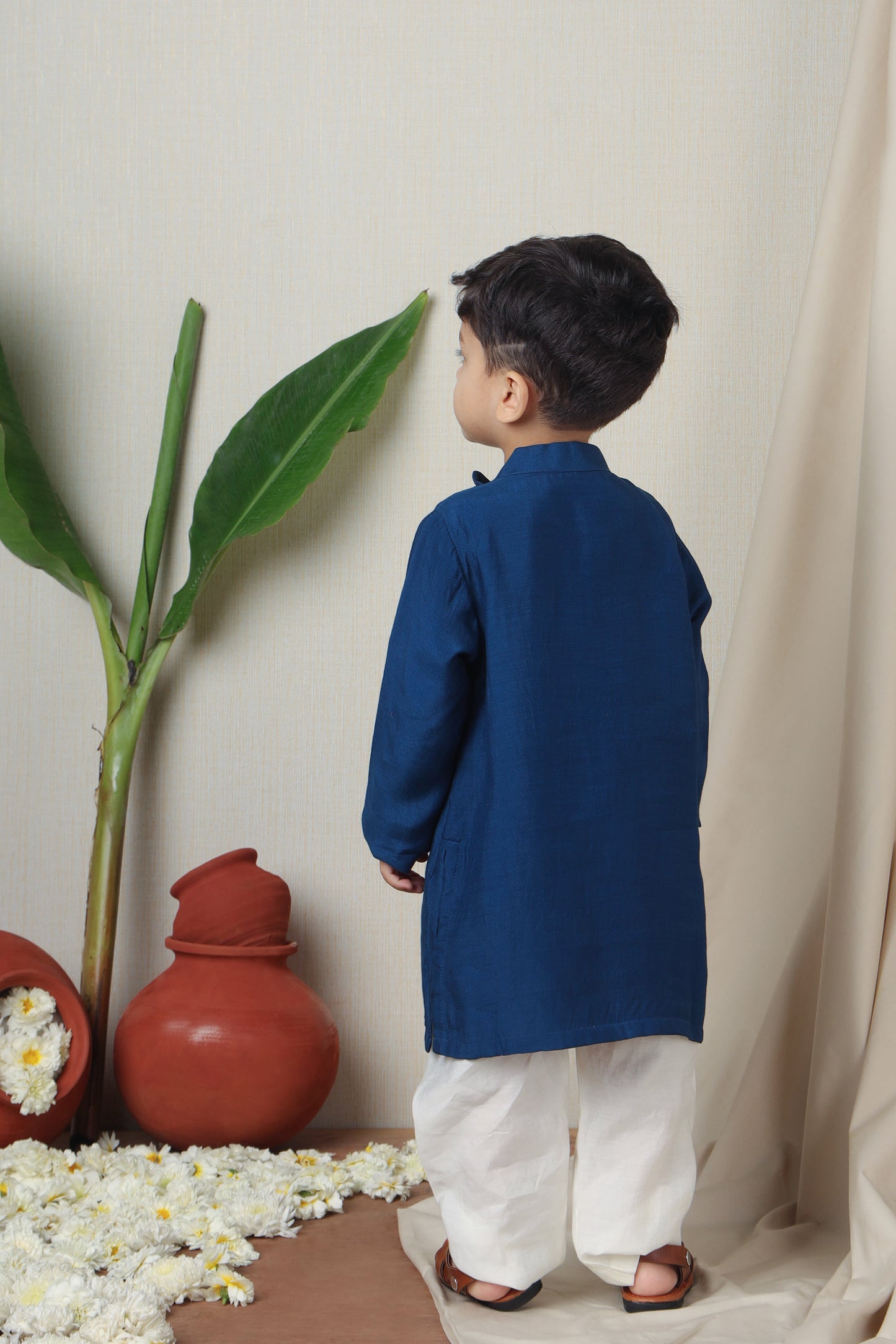 Blue Nelumbo Side Buttons Detail Kurta And Pyjama