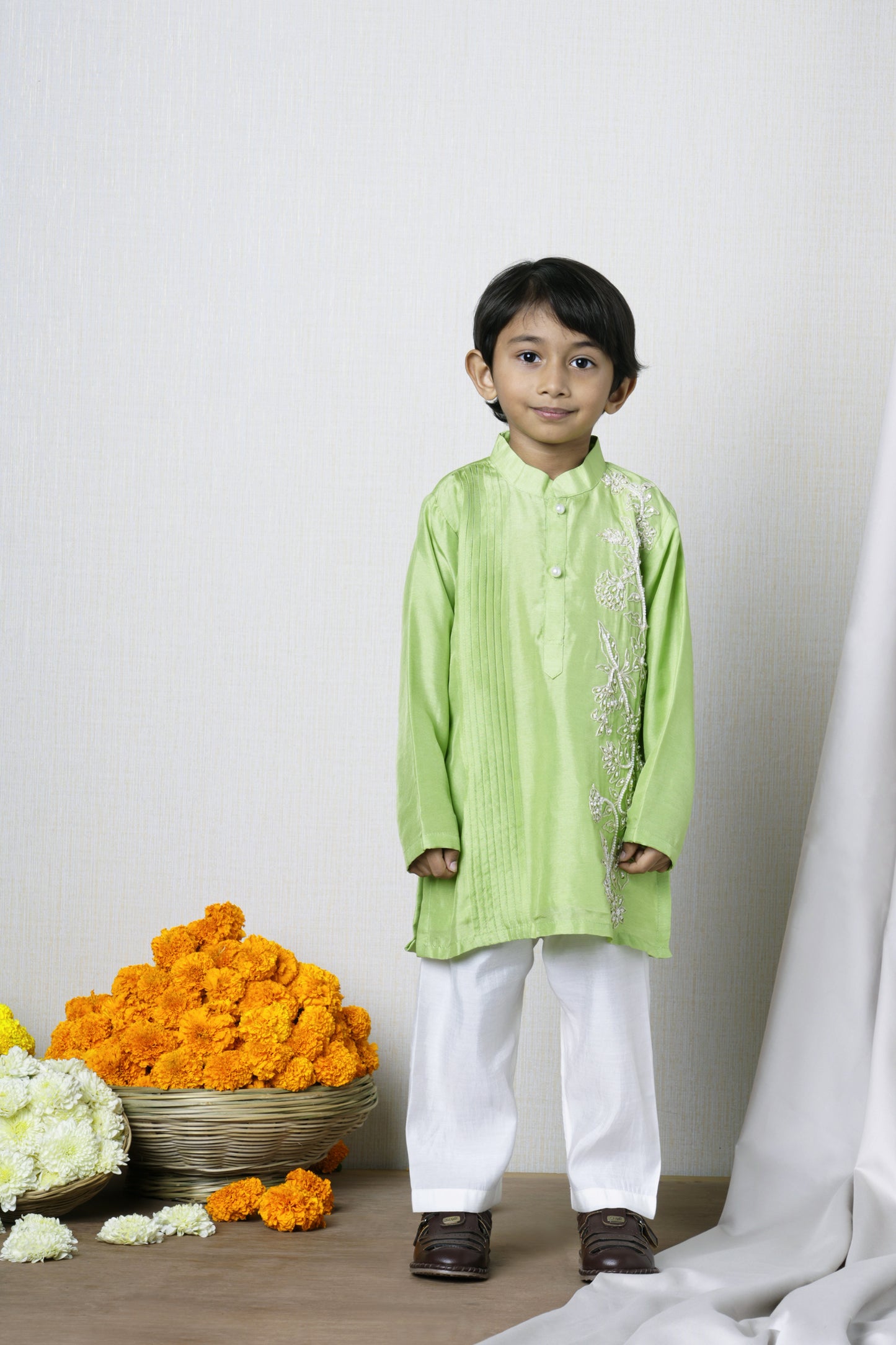 Pin Tuck Detail Kurta And Pyjama