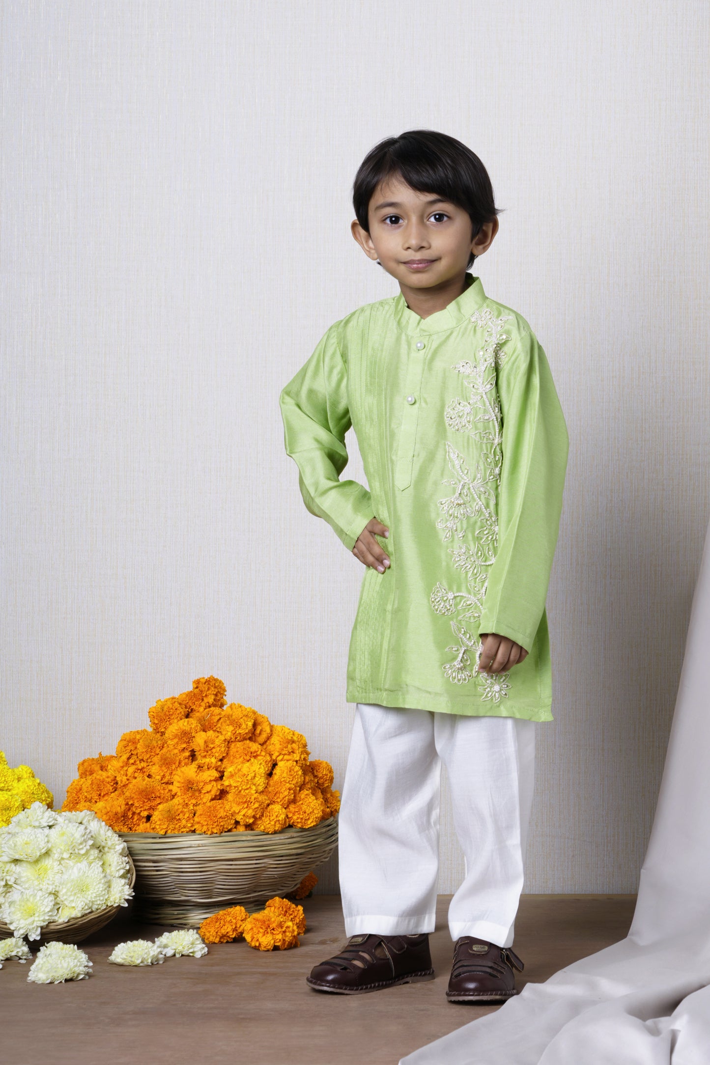 Pin Tuck Detail Kurta And Pyjama